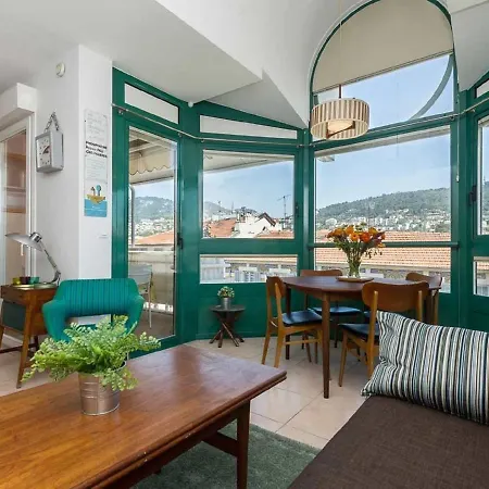 Elegant In With Balcony Lejlighed *
