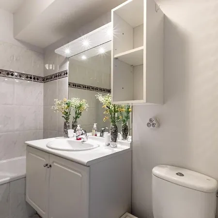 Apartamento Elegant In With Balcony