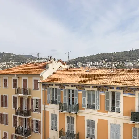 Apartamento Elegant In With Balcony